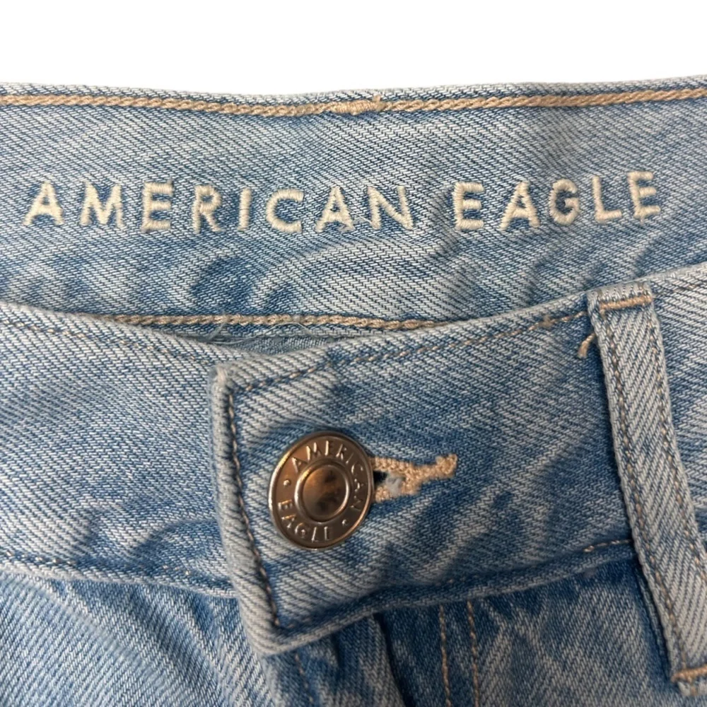 American Eagle Women’s Ripped Jeans - Picture 3 of 3
